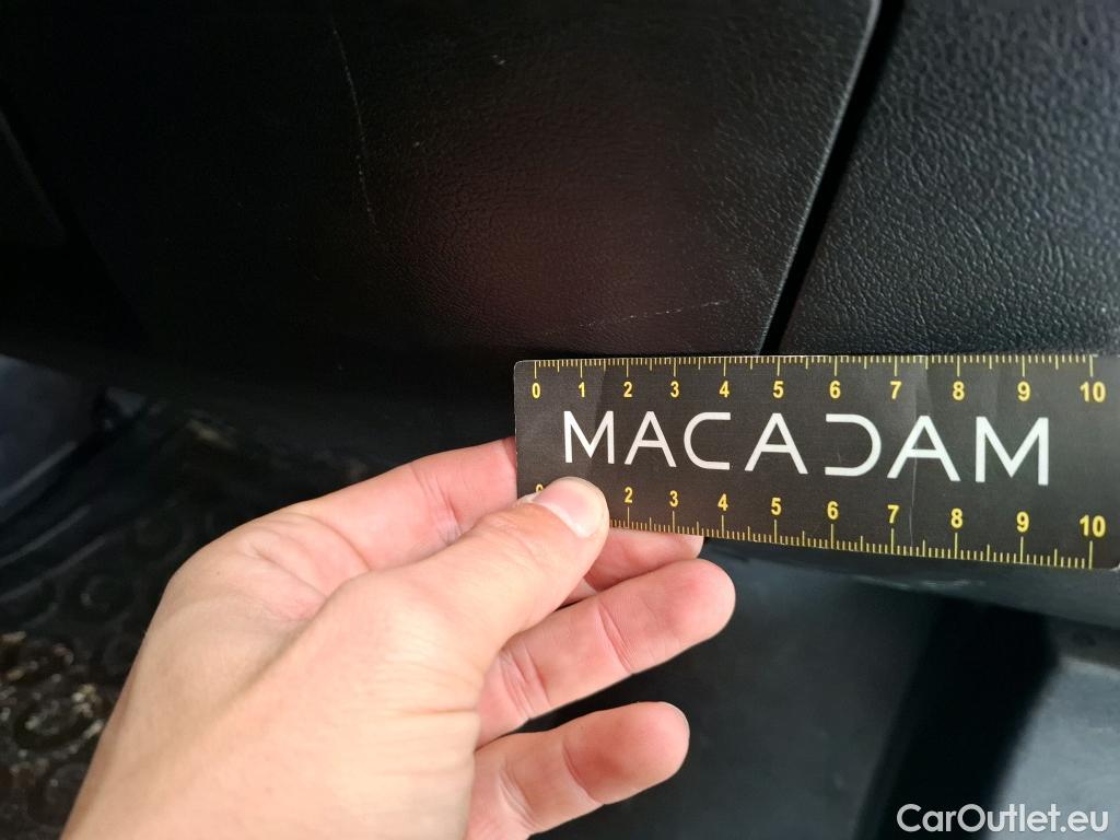  Peugeot  Boxer  Fourgon 330 L1H1 Asphalt BlueHDi 120 Stop&Start 2.2 120CV BVM6 #24