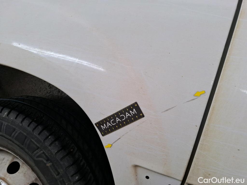  Peugeot  Boxer  Fourgon 330 L1H1 Asphalt BlueHDi 120 Stop&Start 2.2 120CV BVM6 #4