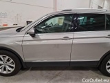  Volkswagen  Tiguan VOLKSWAGEN  / 2016 / 5P / SUV 2.0 TDI SCR 110KW BUSINESS BMT DSG #62