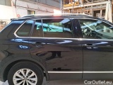  Volkswagen  Tiguan VOLKSWAGEN  / 2016 / 5P / SUV 2.0 TDI SCR 110KW BUSINESS BMT DSG #73