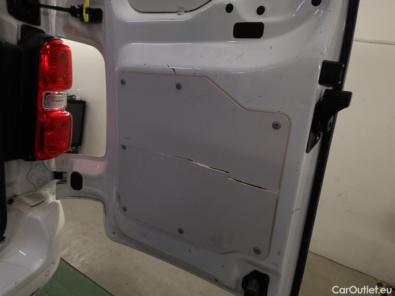  Peugeot  Expert e- 136 75kWh L2 PRO+ #1