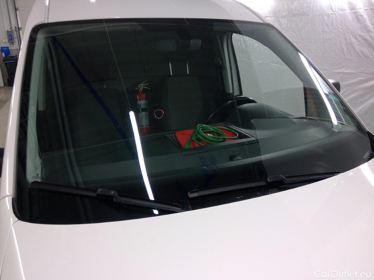  Volkswagen  Caddy  TDI 75 Maxi Aut. #18