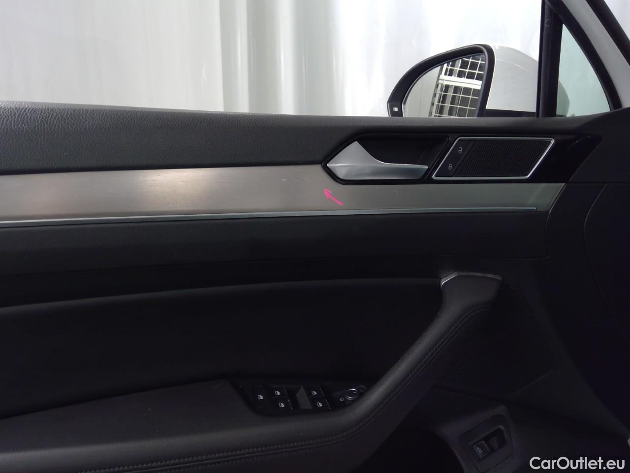  Volkswagen  Passat  SC TDI 190 GT Aut. #16