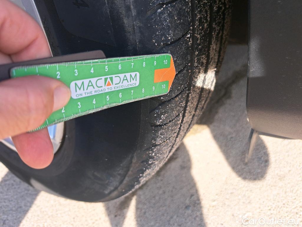  Peugeot  3008 PEUGEOT  / 2020 / 5P / todoterreno 1.5 BlueHDi 96kW (130CV) S&S Active Pack (AC4) #10