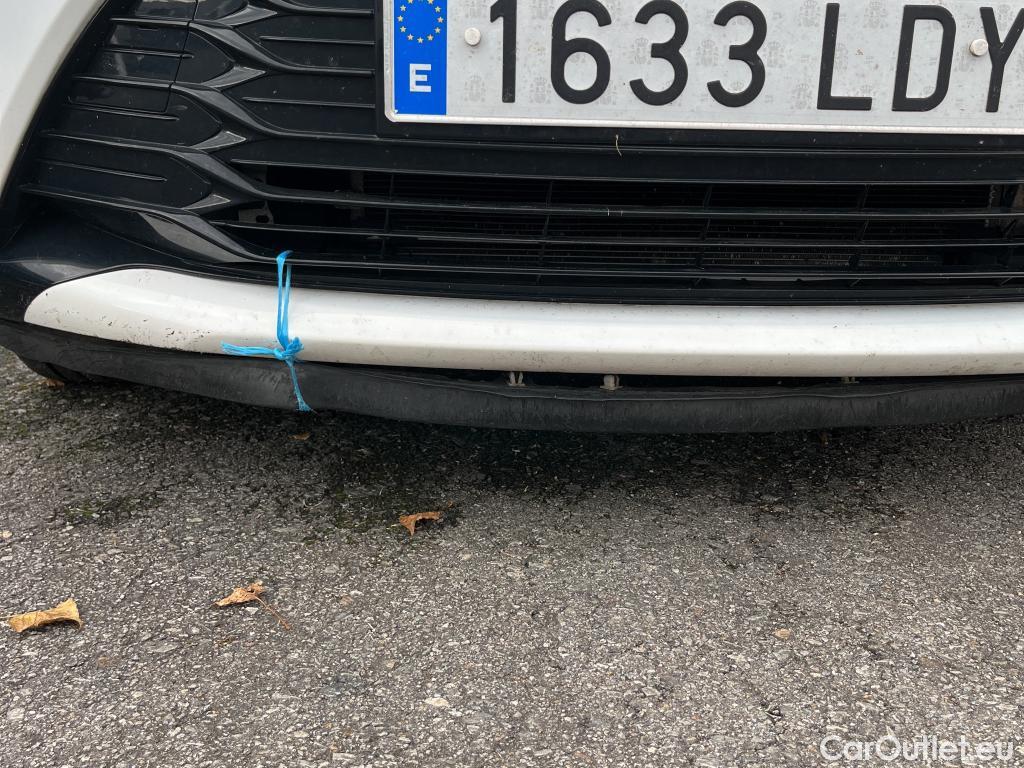  Toyota  Yaris TOYOTA  / 2017 / 5P / berlina con portón 1.5 100H Active #17