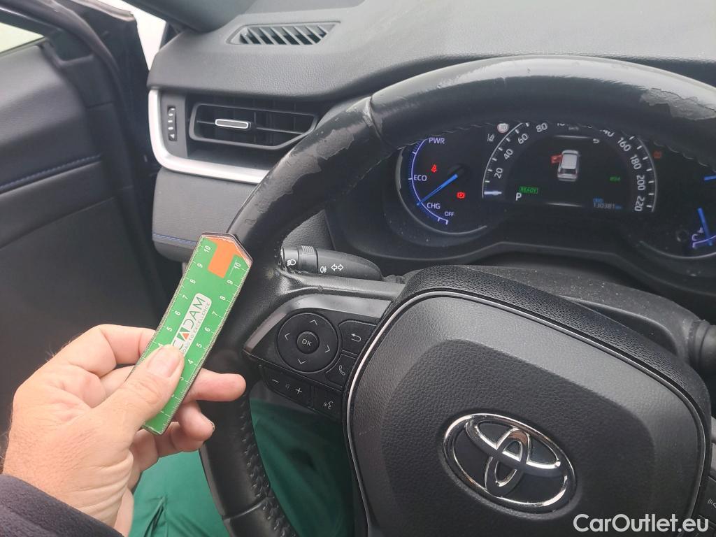  Toyota  RAV4 TOYOTA  / 2018 / 5P / todoterreno 2.5l 220H Style #7