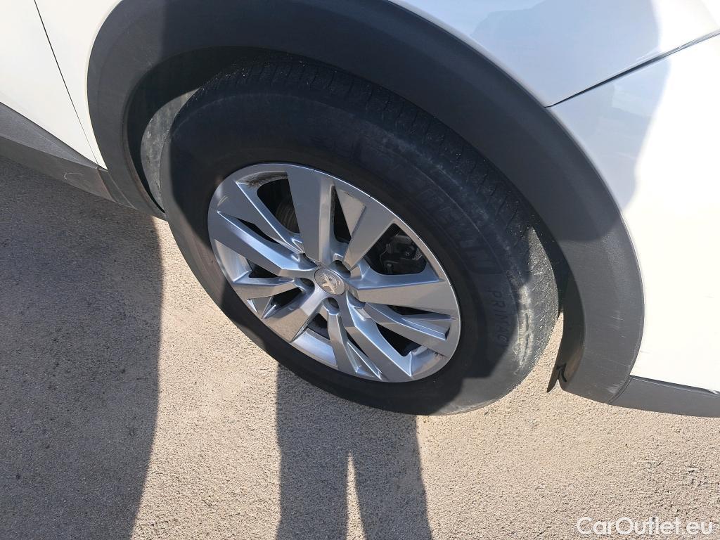  Peugeot  3008 PEUGEOT  / 2020 / 5P / todoterreno 1.5 BlueHDi 96kW (130CV) S&S Active Pack (AC4) #9