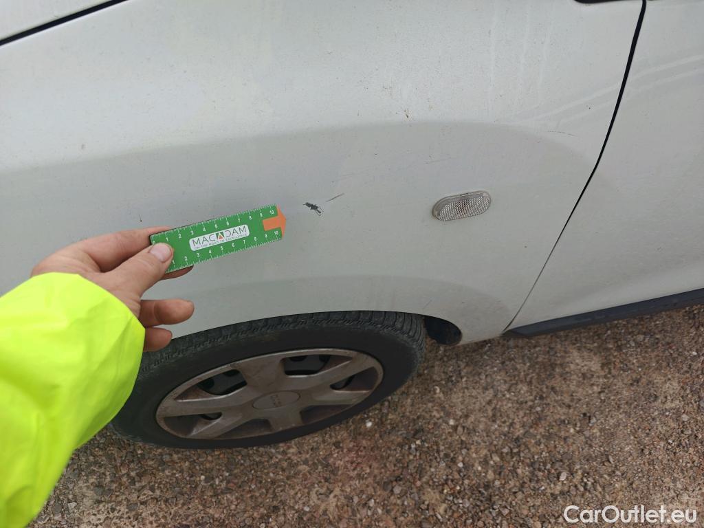  Dacia  Dokker DACIA  / 2013 / 4P / furgón derivado de turismo Van Essential Blue dCi 70kW (95CV) #42