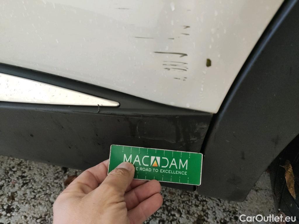  Peugeot  3008 PEUGEOT  Hybrid / 2016 / 5P / todoterreno 225 e-EAT8 Allure #23