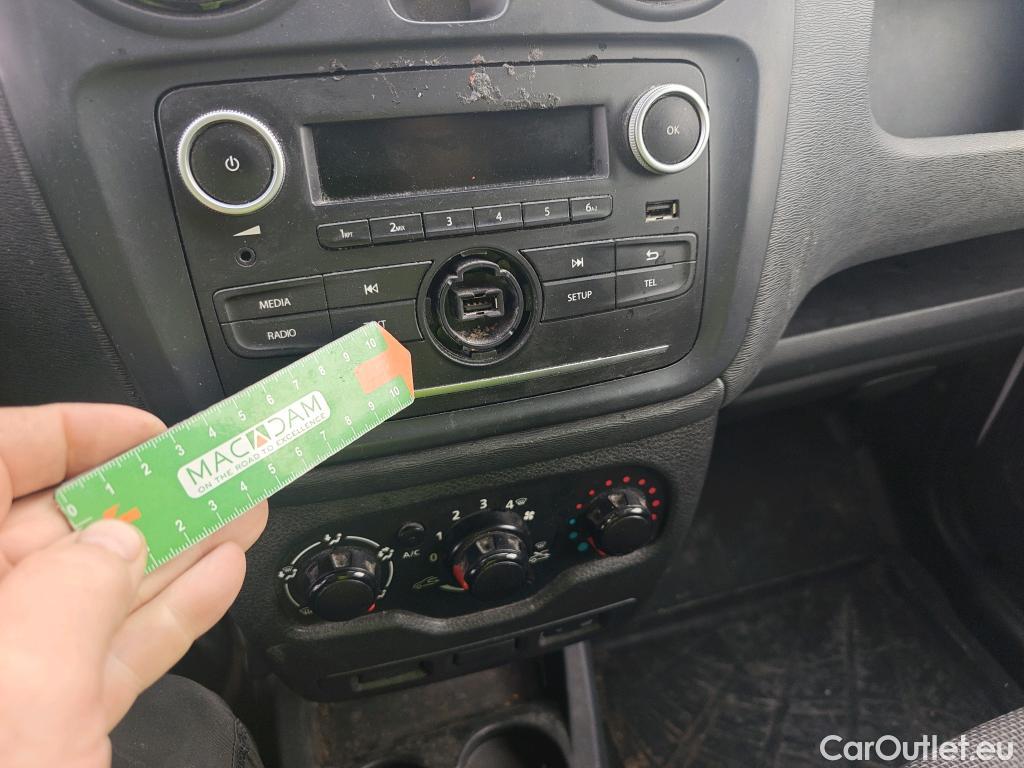  Dacia  Dokker DACIA  / 2013 / 4P / furgón derivado de turismo Van Essential Blue dCi 70kW (95CV) #44