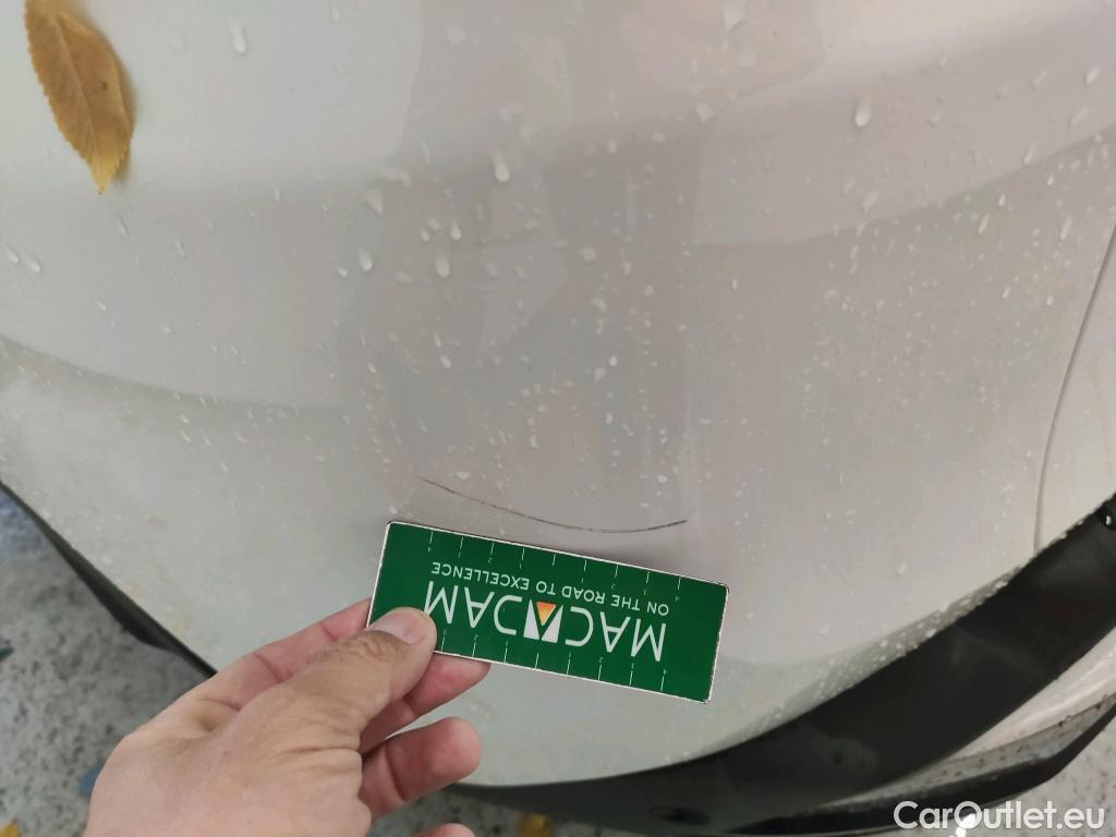  Peugeot  3008 PEUGEOT  Hybrid / 2016 / 5P / todoterreno 225 e-EAT8 Allure #31