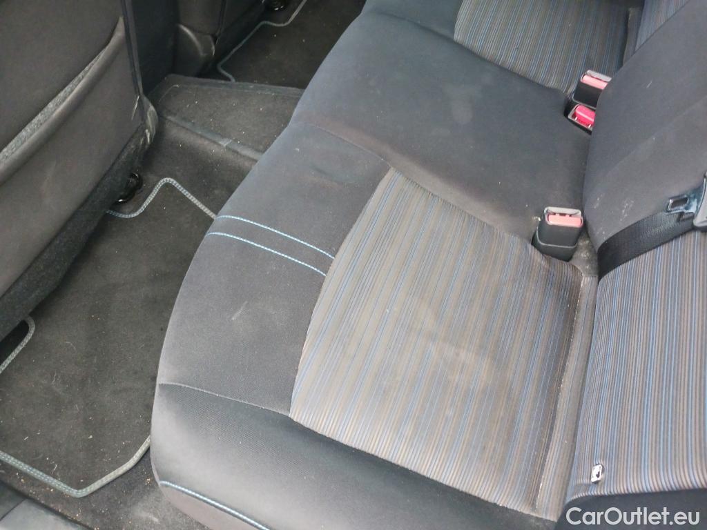  Nissan  Leaf NISSAN  / 2017 / 5P / berlina con portón 40kWh N-Connecta #14