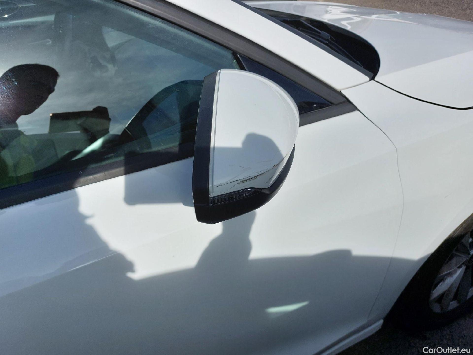  Audi  A3 AUDI  / 2020 / 5P / berlina con portón Sportback 30 TFSI 81kW (110CV) S tronic #41