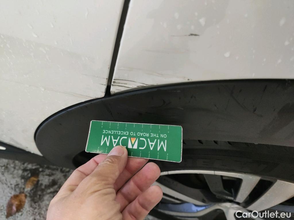  Peugeot  3008 PEUGEOT  Hybrid / 2016 / 5P / todoterreno 225 e-EAT8 Allure #25