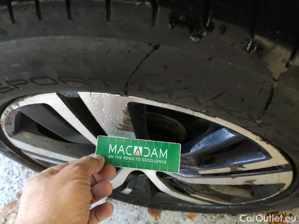  Peugeot  3008 PEUGEOT  Hybrid / 2016 / 5P / todoterreno 225 e-EAT8 Allure #4