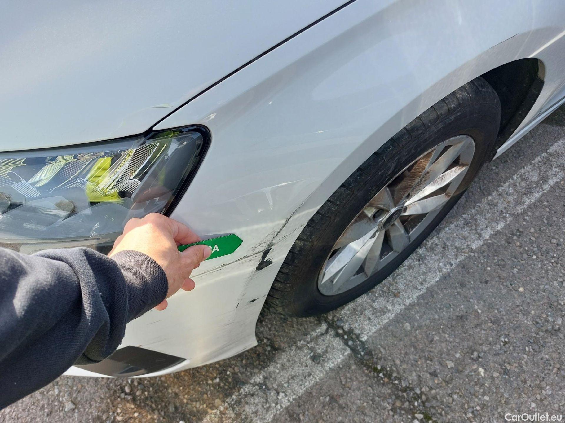  Audi  A3 AUDI  / 2020 / 5P / berlina con portón Sportback 30 TFSI 81kW (110CV) S tronic #16