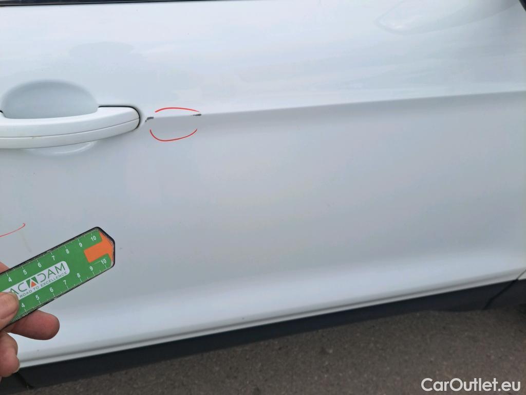  Ford  Kuga FORD  / 2016 / 5P / todoterreno 1.5 EcoBoost 88kW 4x2 Trend+ (CX) #6