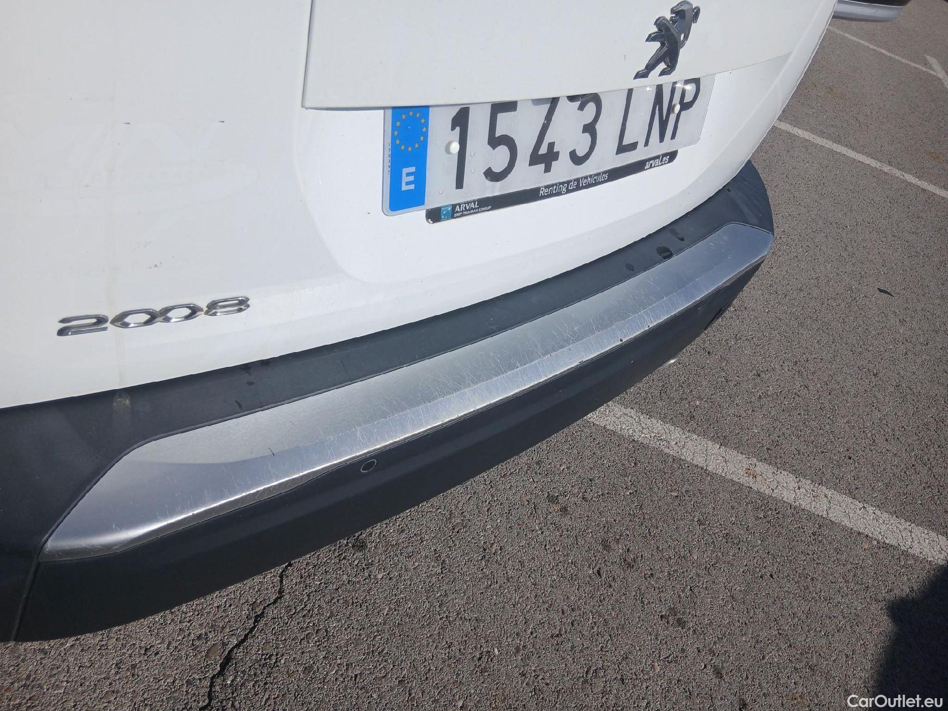  Peugeot  2008 PEUGEOT  / 2019 / 5P / todoterreno Allure Pack BlueHDI 81kW (110CV) (AC) #25