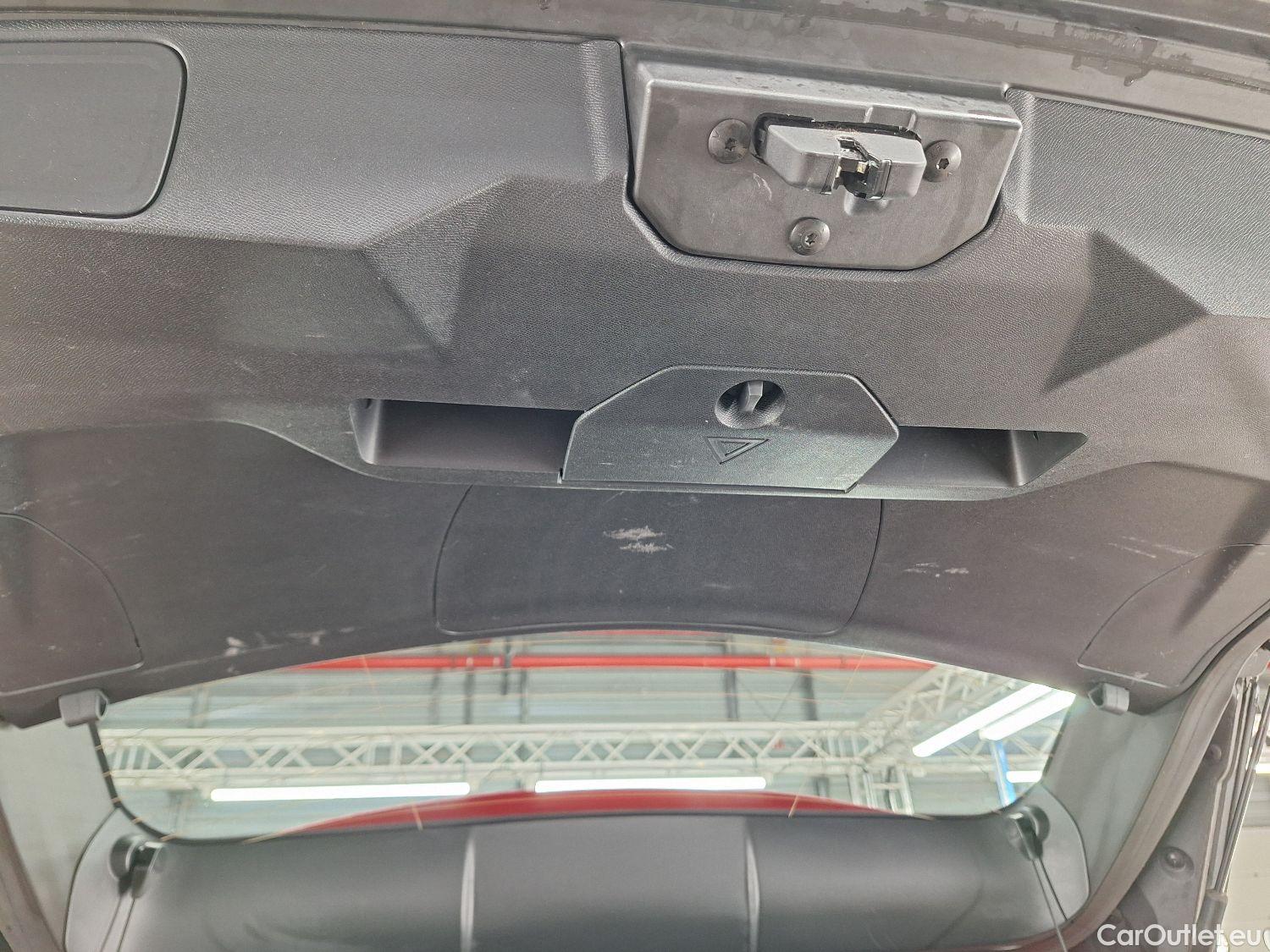  Peugeot  3008 Peugeot,  FL'20, Peugeot  1.2 PureTech 96kW S&S Auto Active Pac #24