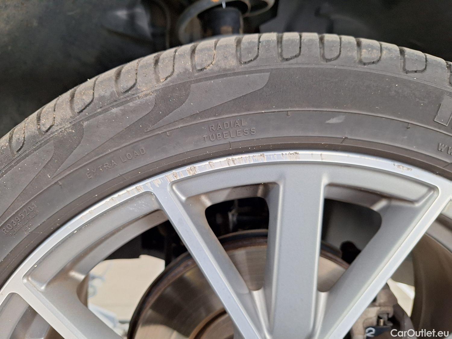  Audi  Q3 Audi,  SB '19, Audi  Sportback 35 TFSI S tronic S Line 5d #2