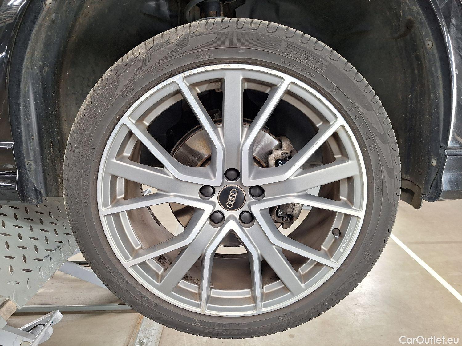  Audi  Q3 Audi,  SB '19, Audi  Sportback 35 TFSI S tronic S Line 5d #1