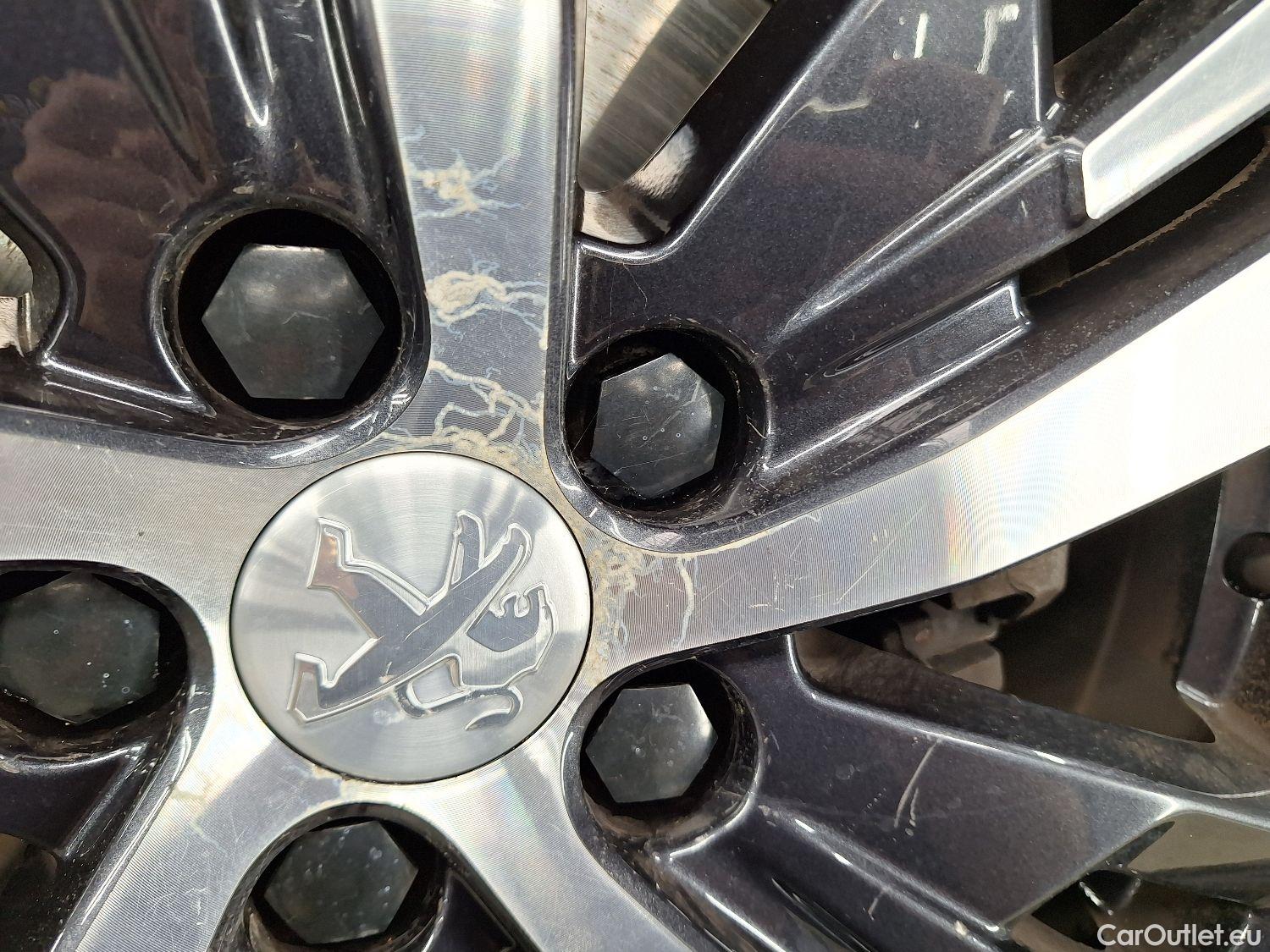  Peugeot  5008 Peugeot,  '16, Peugeot  1.5 BlueHDi 96kW S&S EAT8 GT Line 5d #4