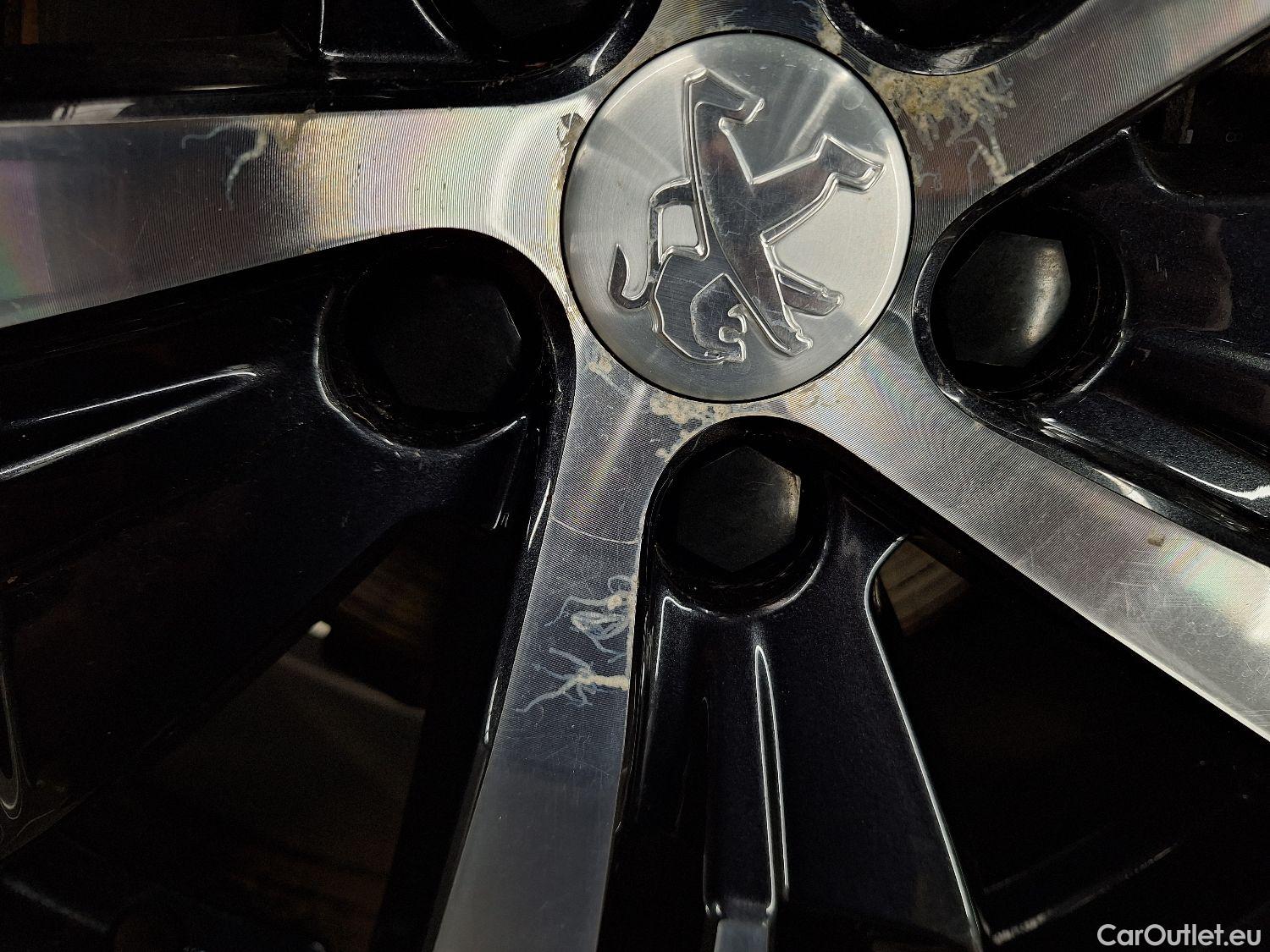  Peugeot  5008 Peugeot,  '16, Peugeot  1.5 BlueHDi 96kW S&S EAT8 GT Line 5d #10