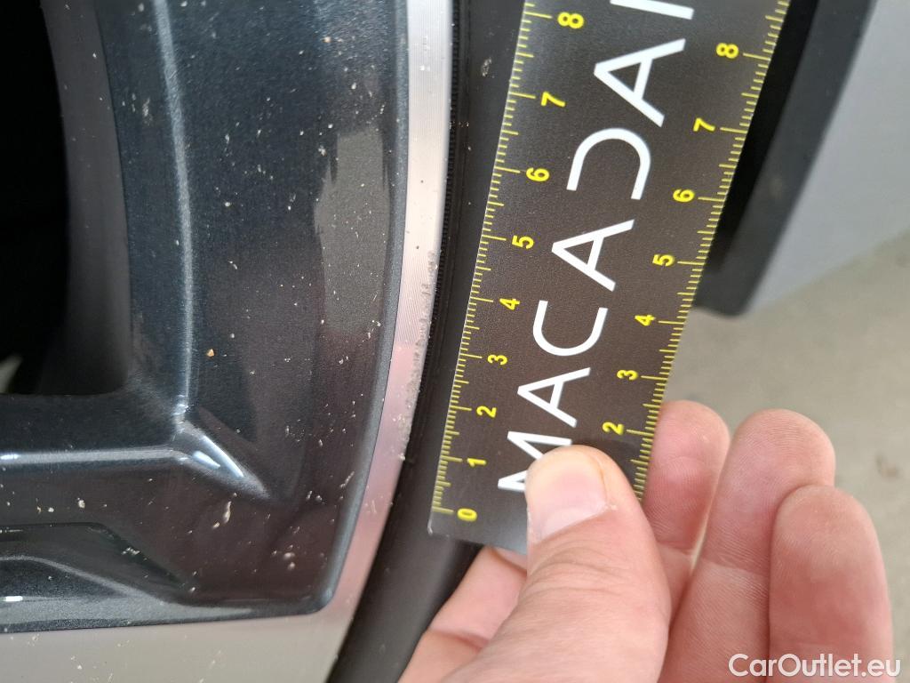  Bmw  Serie 1 BMW Série 1 / 2019 / 5P / Berline 116i DKG7 Business Design #32