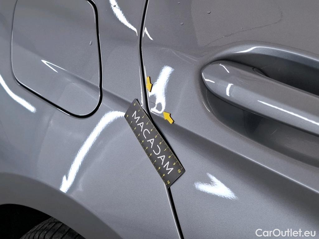  Bmw  Serie 1 BMW Série 1 / 2019 / 5P / Berline 116i DKG7 Business Design #38