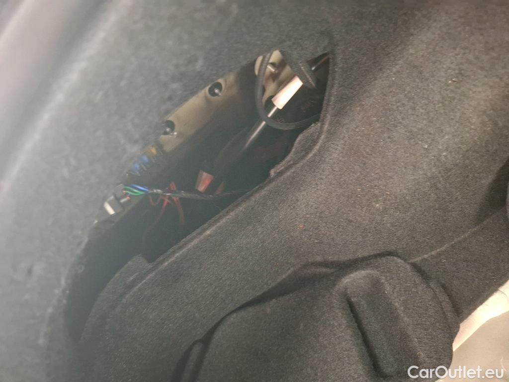  Hyundai   Ioniq Ioniq 6 Creative Electrique 77kWh BVA #4