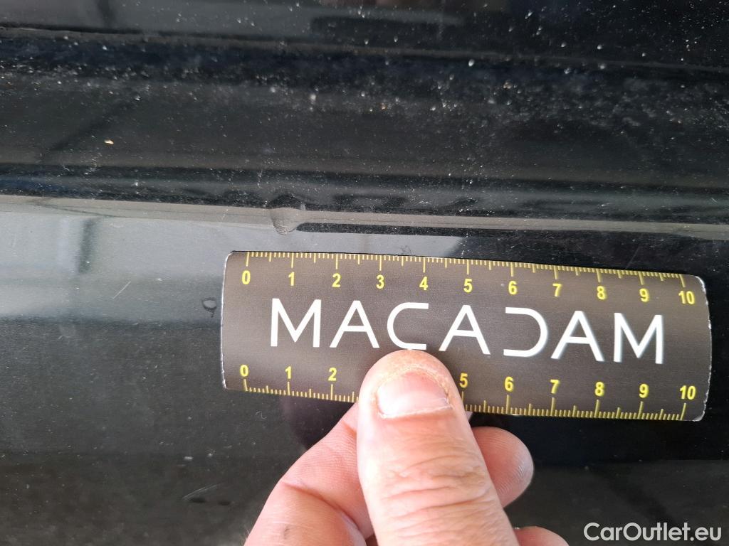  Bmw  Serie 1 BMW Série 1 / 2019 / 5P / Berline 116i Business Design #9