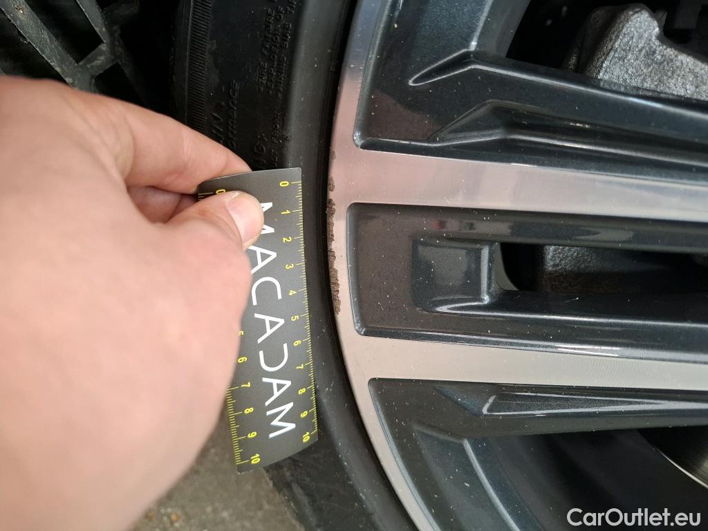  Bmw  Serie 1 BMW Série 1 / 2019 / 5P / Berline 116i DKG7 Business Design #19