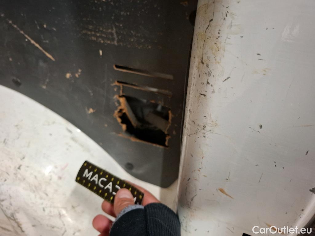  Peugeot  Expert  Fourgon Premium L2 1.5 HDi 120CV BVM6 E6d #22