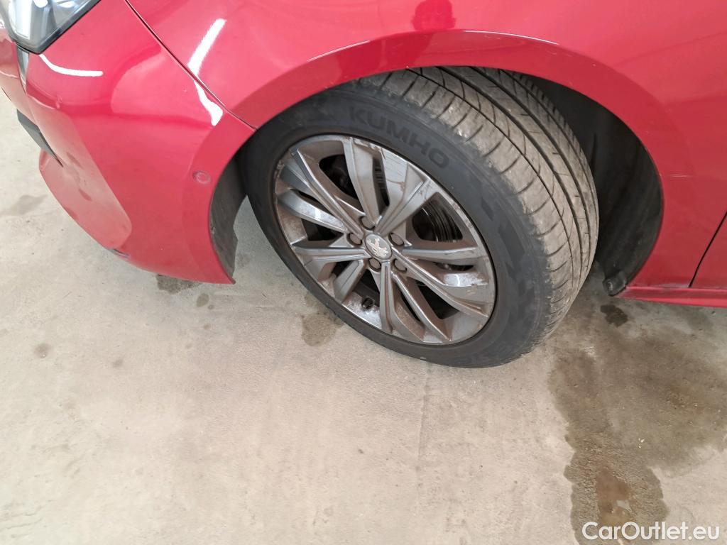  Peugeot  508  Allure Business 1.5 HDi 130CV BVA8 E6d #33