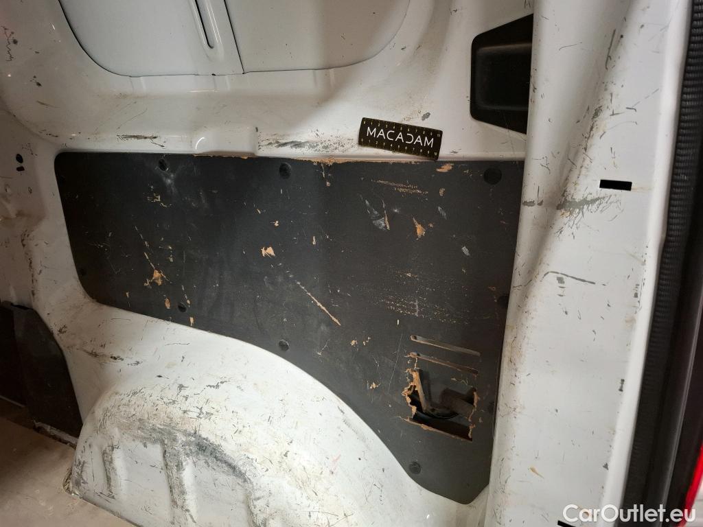  Peugeot  Expert  Fourgon Premium L2 1.5 HDi 120CV BVM6 E6d #21