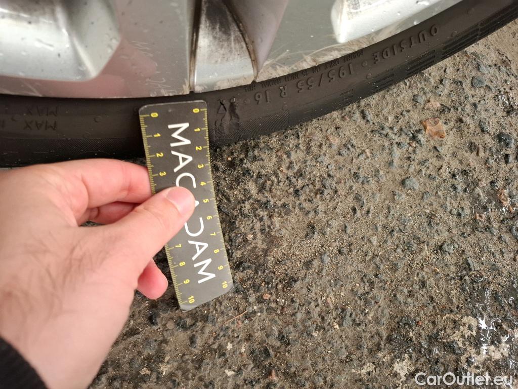  Renault  Clio RENAULT   2016  5P  BerlineBusiness TCe 90 #14