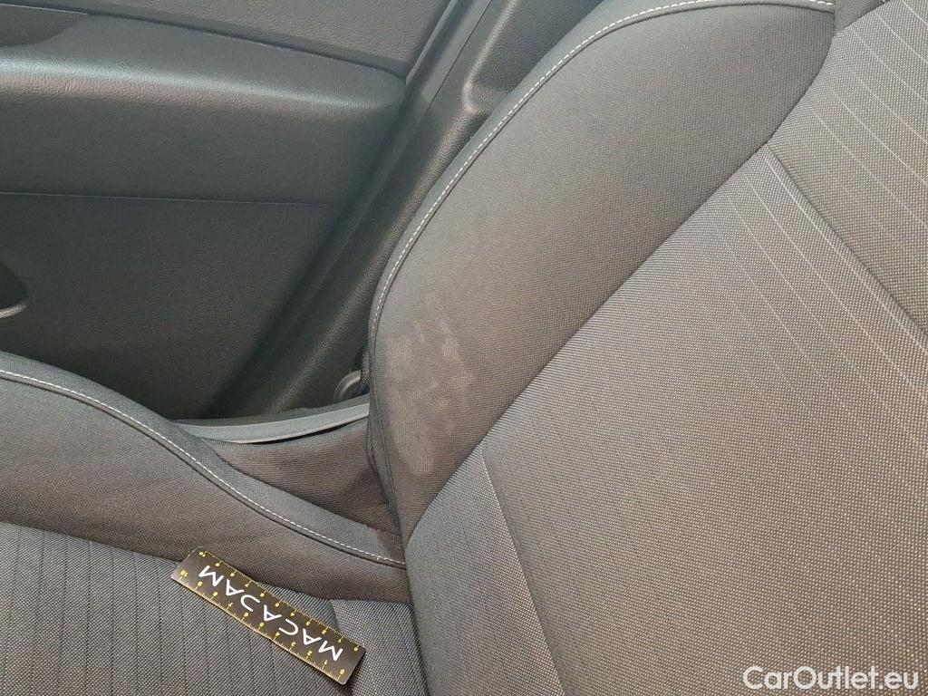  Renault  Arkana RENAULT  / 2021 / 5P / SUV Business TCe 140 EDC #7