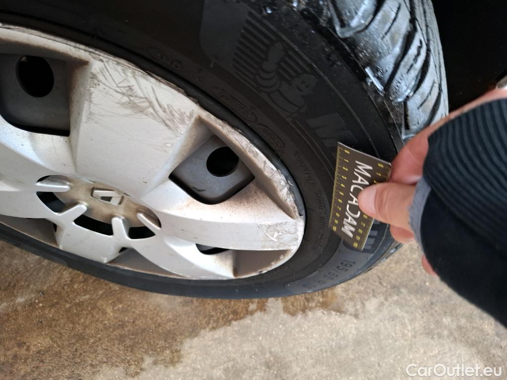  Renault  Kangoo  Express Maxi Extra (Série Spéciale) 1.5 dCi 90CV BVM5 E6 #31