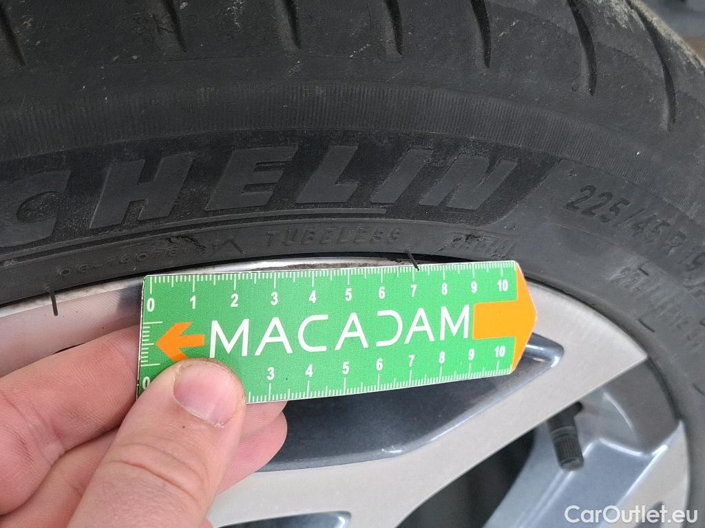  Renault  Kadjar RENAULT  / 2018 / 5P / Crossover Techno TCe 140 EDC #15