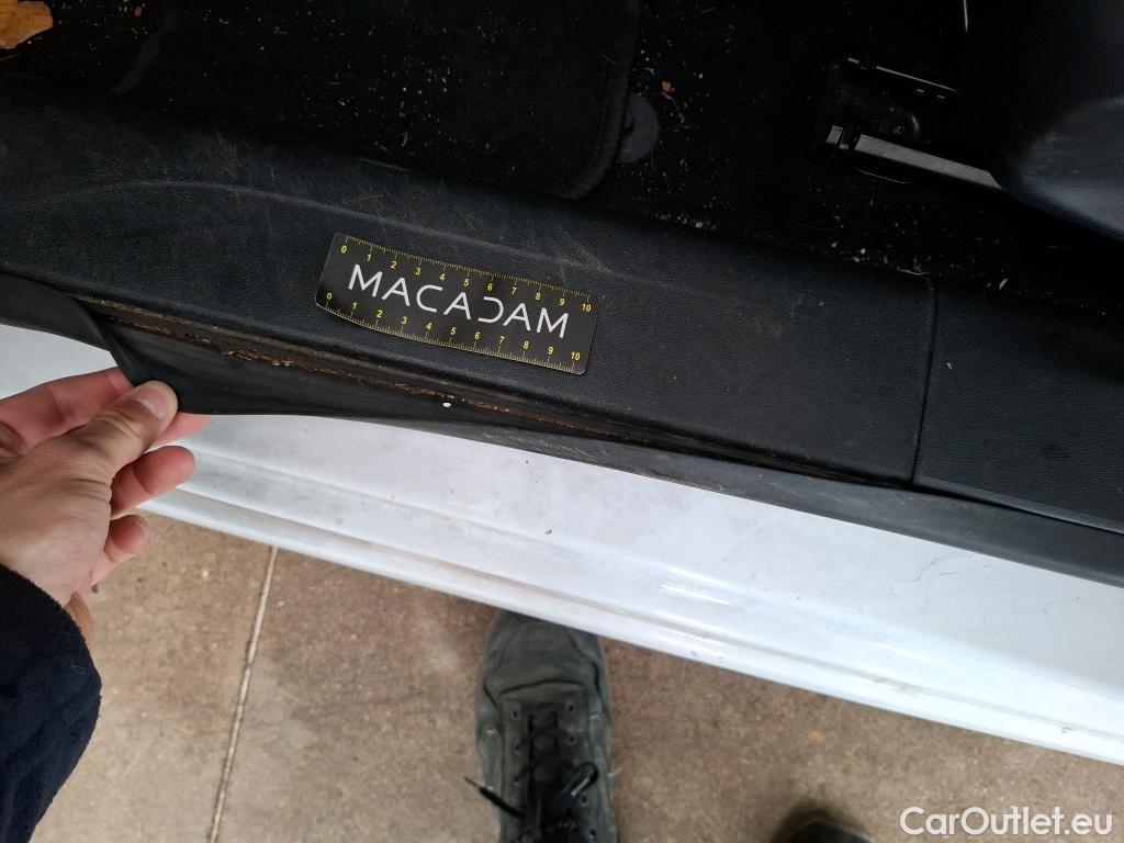  Peugeot  208  Active 1.2 PureTech 80CV BVM5 E6 #9