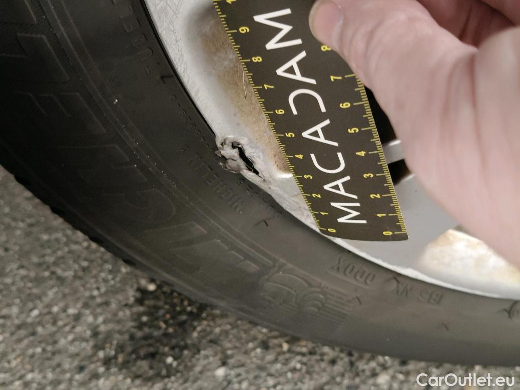  Peugeot  208  Affaire Premium Pack 1.5 HDi 100CV BVM5 E6dT #11