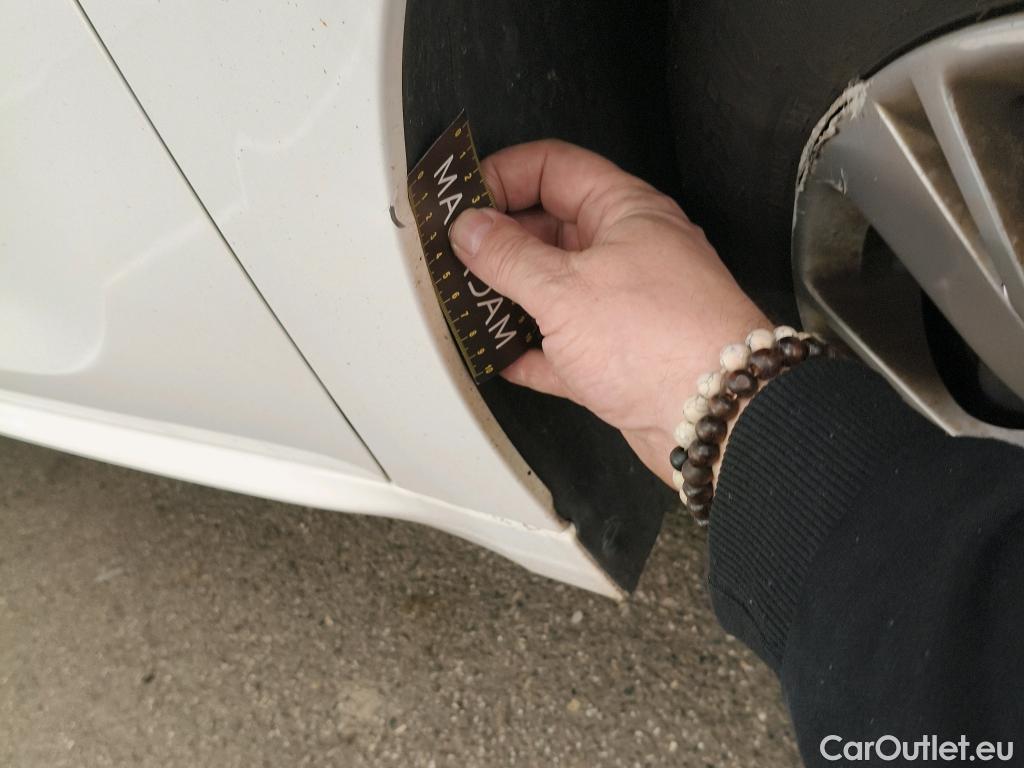  Peugeot  208  Affaire Premium Pack 1.5 HDi 100CV BVM5 E6dT #47