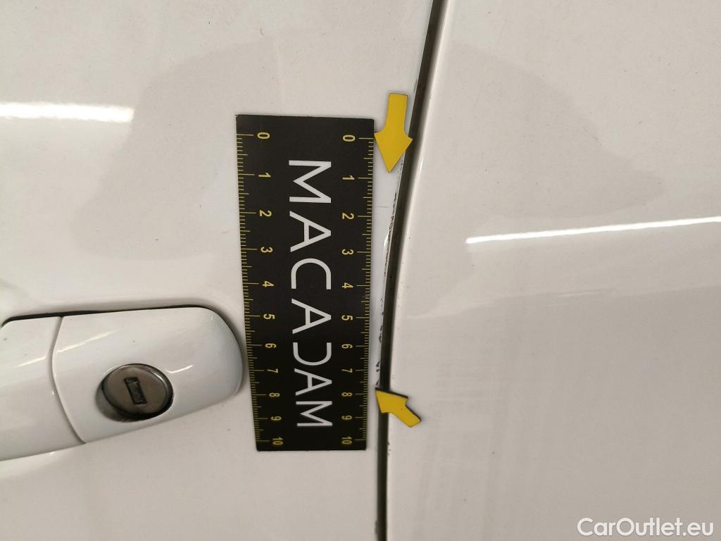  Peugeot  208  Affaire Premium Pack 1.5 HDi 100CV BVM5 E6dT #32