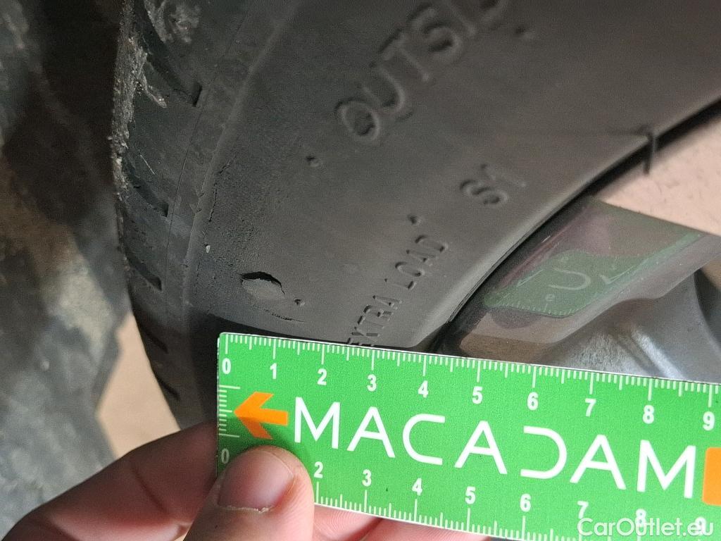  Renault  Kadjar RENAULT  / 2018 / 5P / Crossover Techno TCe 140 EDC #18