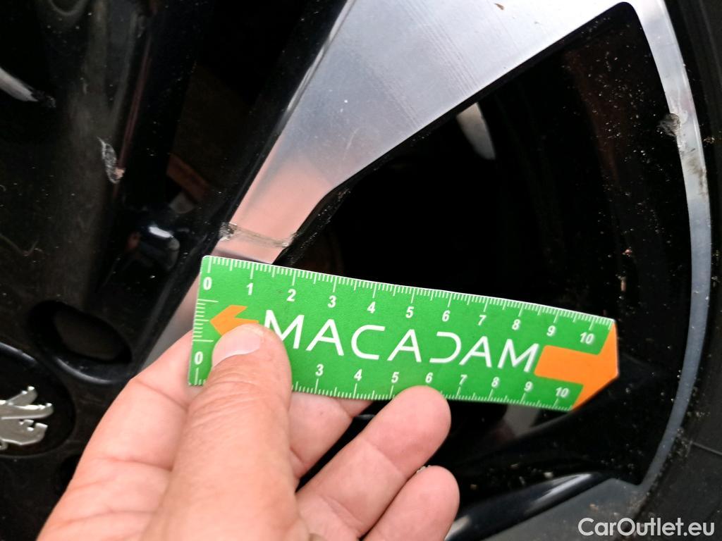  Peugeot  2008  Allure Business 1.2 PureTech 100CV BVM6 E6d #33