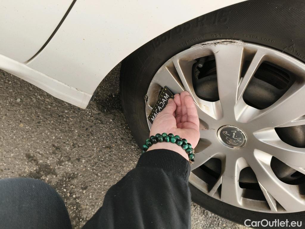  Peugeot  208  Affaire Premium Pack 1.5 HDi 100CV BVM5 E6dT #10