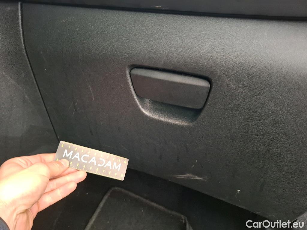  Peugeot  208  Active 1.2 PureTech 80CV BVM5 E6 #21