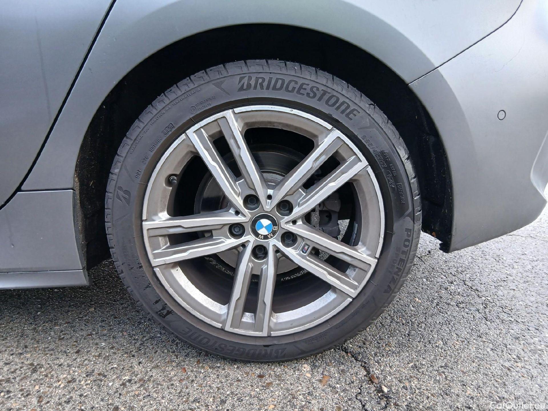  Bmw  Serie 1 BMW  / 2019 / 5P / berlina con portón 118i #18