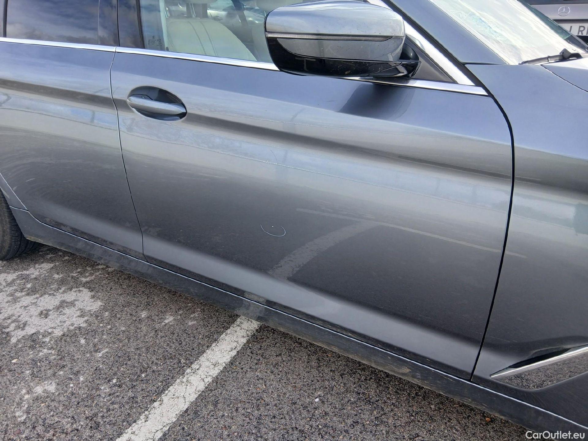  Bmw  Serie 5 BMW  / 2020 / 5P / familiar 520dA Touring #30