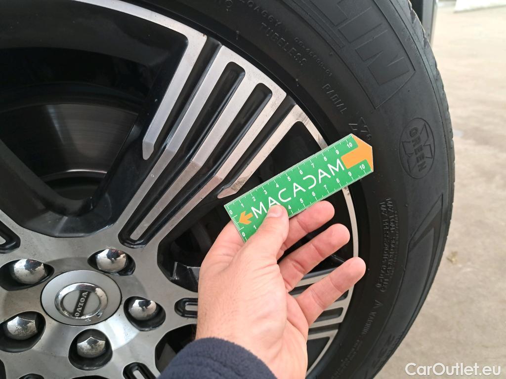  Volvo  XC 40 XC40 Inscription AWD 2.0 T4 190CV BVA8 E6dT #4